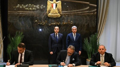 توقيع اتفاقيات تشغيل المنظومة الرقمية بين البنك الأهلي وبنك مصر وشركة «ساي شيلد»