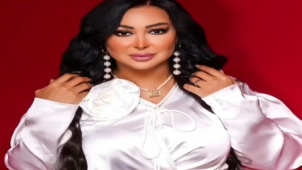 شاهيناز
