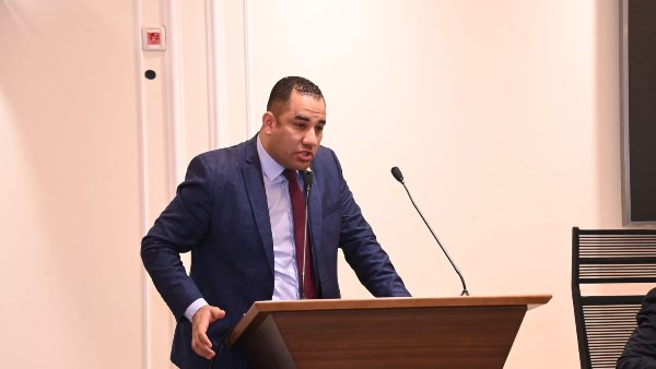 البرلماني الدكتور احمد علي ابراهيم