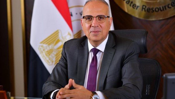  وزير الموارد المائية والري