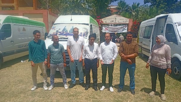 وكيل وزارة الصحة بالاقصر يتفقد اعمال القافلة الطبية 