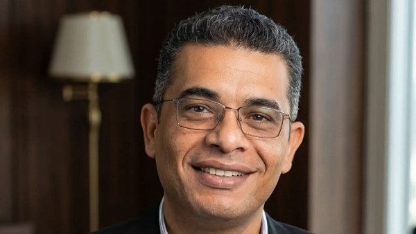 دكتور وليد البرقي محافظ البحر الأحمر 
