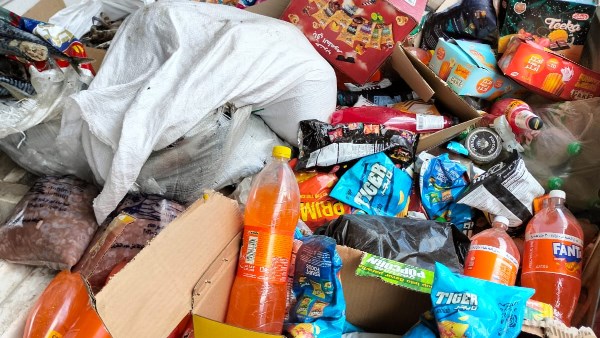 تموين الفيوم تضبط 60 مخالفة غذائية بالأسواق