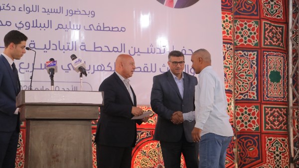 وزير النقل ومحافظ قنا 