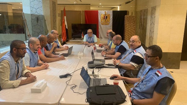 الأطقم الطبية بالبعثة الطبية
