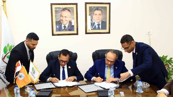 جانب من توقيع بروتوكولات تعاون