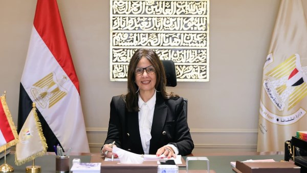  الدكتورة جيهان زكي - وزيرة الثقافة