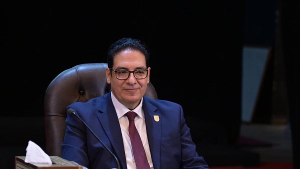  الدكتور محمد سامي عبدالصادق- رئيس الجامعة القاهرة 