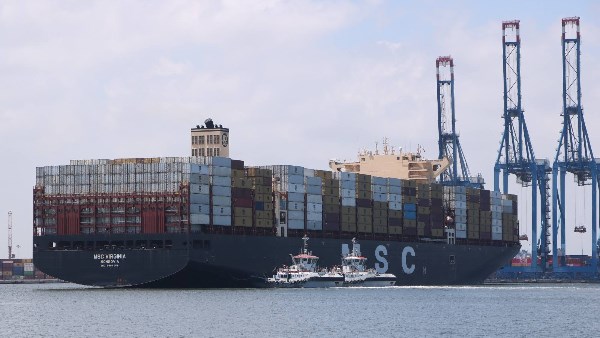 النقل البحري: الموانئ المصرية تحقق 11.1 مليون حاوية خلال 2025 بنمو 24.3%