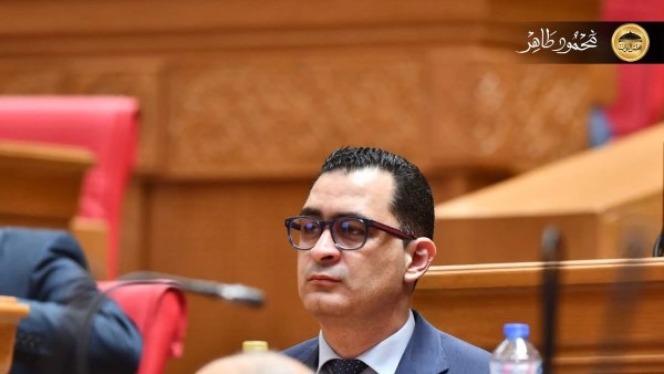 النائب محمود طاهر 