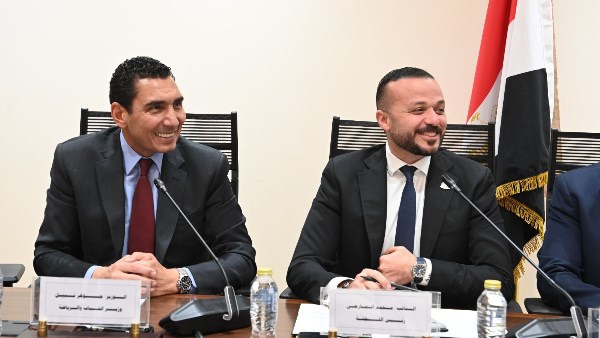 النائب محمد الجارحى ووزير الشباب والرياضة الدكتور جوهر نبيل 