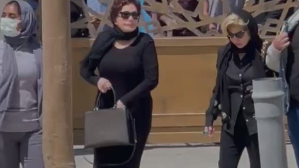 لبلبة  في جنازة  هاني شاكر