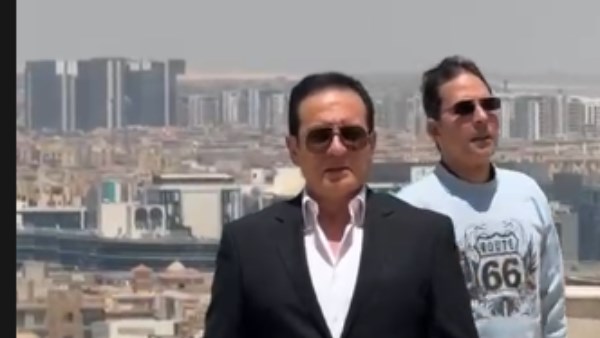محمد ثروت  في جنازة هاني شاكر