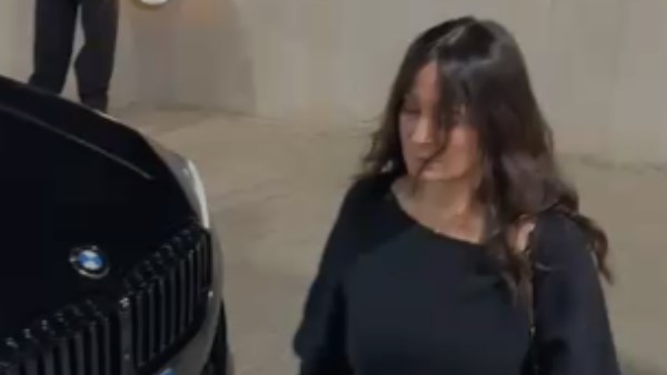 نرمين الفقي في عزاء هاني شاكر 
