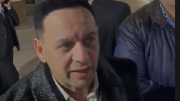 مصطفى قمر في عزاء هاني شاكر 