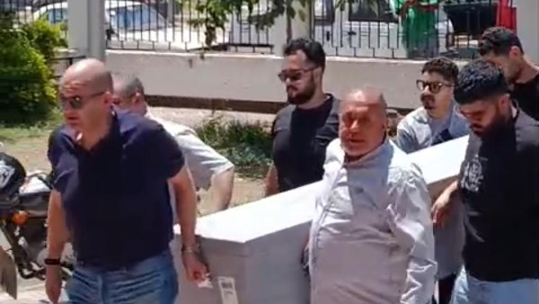 جنازة والدة أحمد حلمي