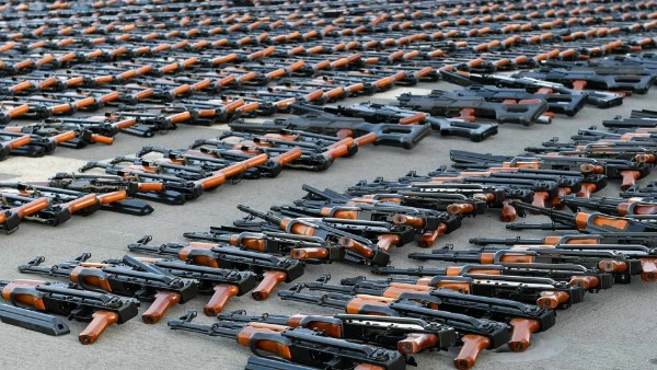 إيران تعيد تسليح نفسها وسط هدنة مع واشنطن وسط تصاعد التوترات