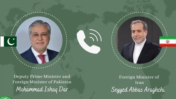 وزيرا خارجية باكستان وإيران يبحثان تطورات المنطقة وجهود الوساطة لخفض التوتر