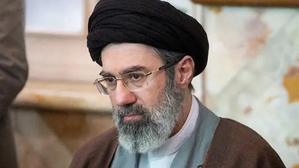 جاهزون للحرب..خامنئي يوجه 4 رسائل حاسمة ويؤكد جاهزية القوات المسلحة لمواجهة واشنطن