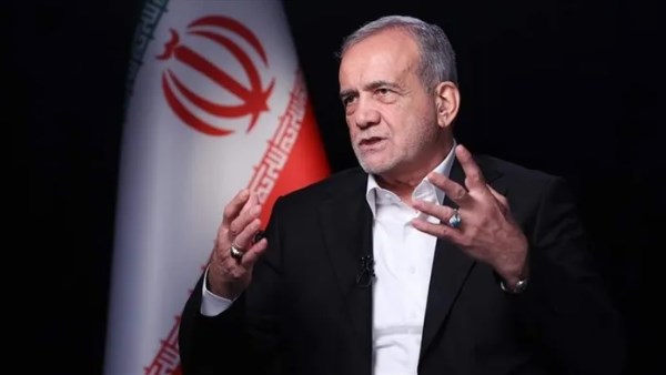 الرئيس الإيراني: هجمات أمريكا وإسرائيل تهدد القانون الدولي وتؤثر على أمن مضيق هرمز