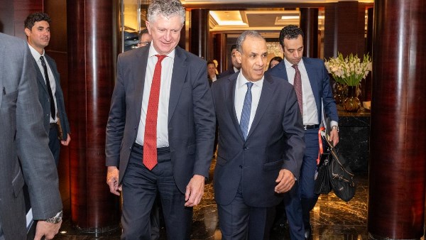 وزير الخارجية يلتقي مستشار الأمن القومي البريطاني في لندن لبحث العلاقات الثنائية وتطورات الأوضاع الإقليمية والدولية 