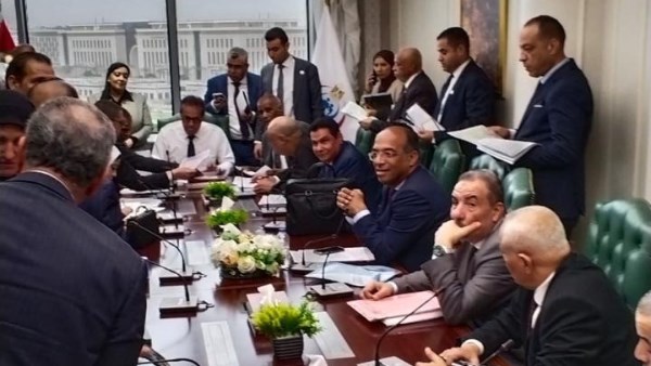 اجتماع وزير الصحة مع النواب 