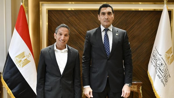 الوزير والبطل 