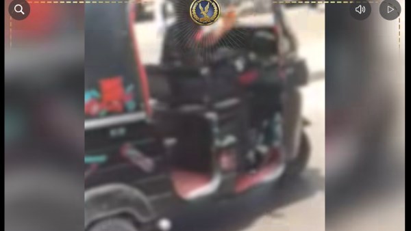 حدى الملاء وانتهى خلف القضبان