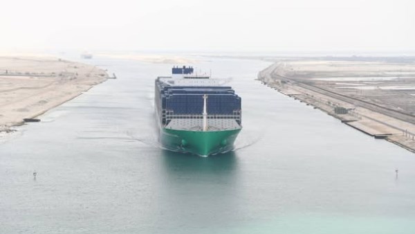 عبور سفينة الحاويات العملاقة «CMA CGM GRAND PALAIS»