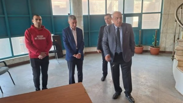 وزير الكهرباء