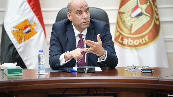 وزير العمل