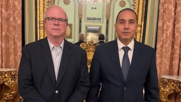  الدكتور إسلام عزام والسيد جرانت ڤينجو