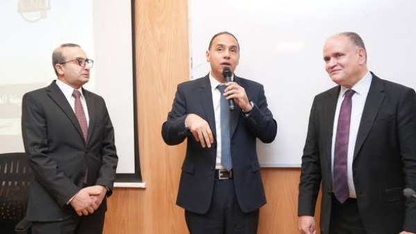  الدكتور إسلام عزام، رئيس الهيئة العامة للرقابة المالية