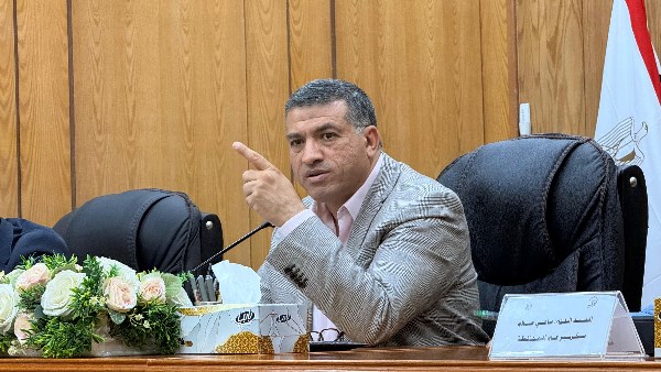 محافظ قنا 
