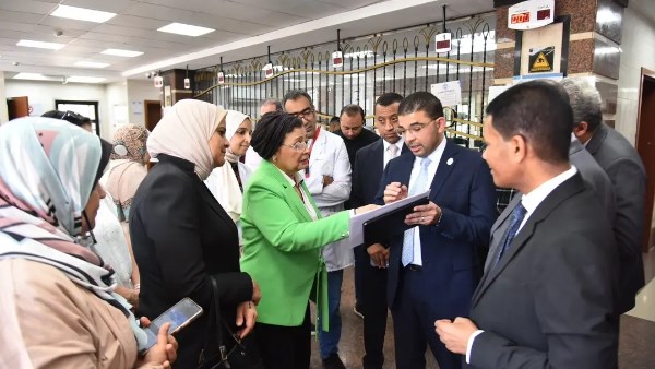 جولة نائب وزير. الصحة بالأقصر