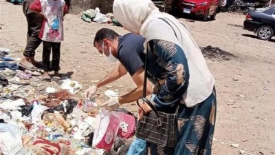 ضبط مخلفات طبية خطرة ملقاة بالشارع في الفيوم