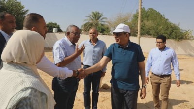 محافظ المنيا يتفقد محطات تنقية المياه بالظهير الصحراوى