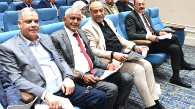 خلال الاجتماع