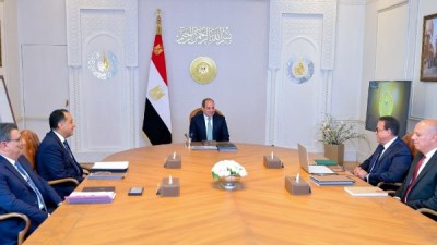الرئيس السيسي يتابع منظومة التأمين الصحي الشامل ويشدد على تطوير الخدمات الصحية في مصر 