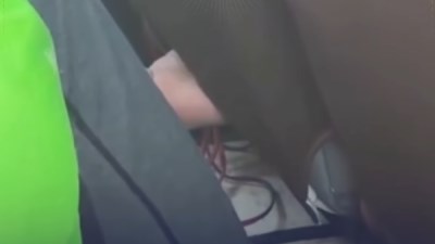 راكب يتحرش بسيدة أمام الركاب.. والشرطة تضبطه بالإسكندرية