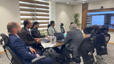 جانب من اجتماع اليوم 