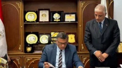 محافظ قنا