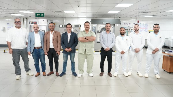 مراد مكرم في مستشفى الناس