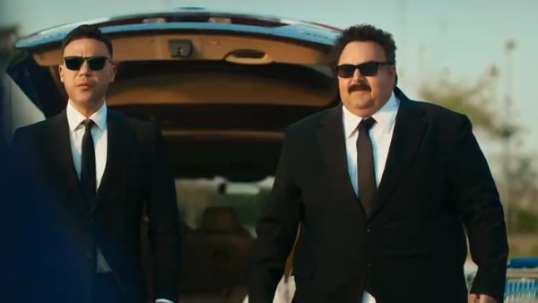 فيلم صقر وكناريا