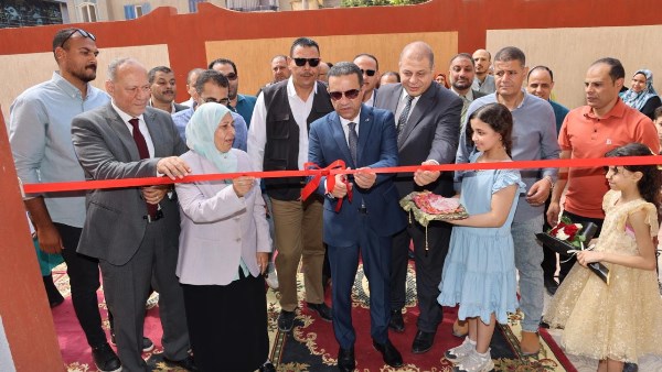 أثناء الافتتاح 