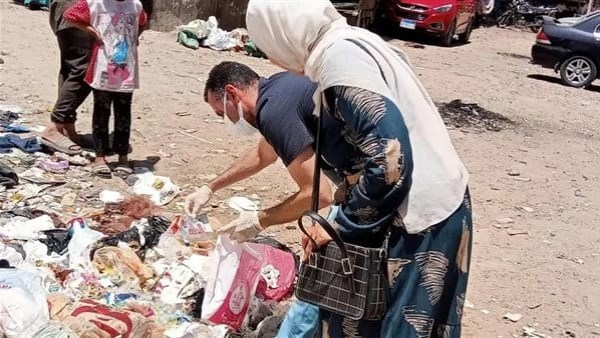 ضبط مخلفات طبية خطرة ملقاة بالشارع في الفيوم