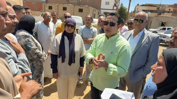 نائب محافظ الفيوم يتفقد مواقع مواقف وأسواق حضارية بأبشواي