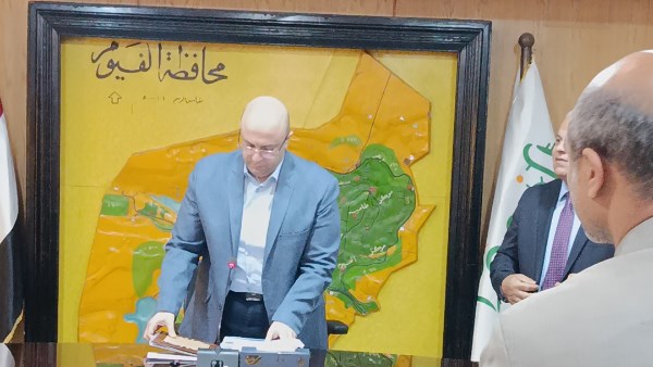 محافظ الفيوم يعتمد نتيجة الإعدادية بنسبة نجاح 73.45%