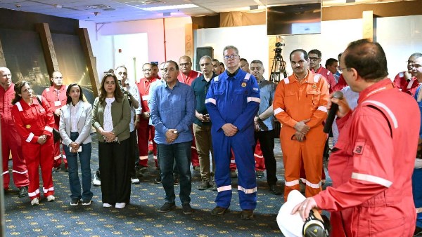 رئيس الوزراء في البحيرة 