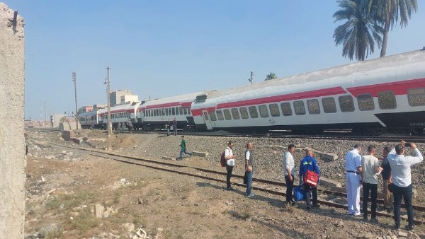 السيطرة على خروج عربات قطار في كفر الزيات بالغربية